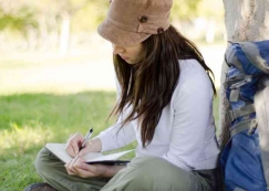 Teknik Menulis Alam dengan Slow Travel Writing