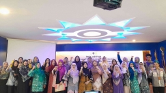 Catatan TINTA Sesi 1: Tak Pandang Usia, Pena Kita Sama Tajamnya